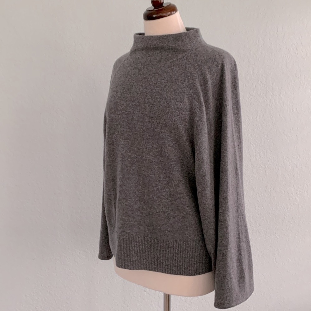 Banana Republic Calvina Cashmere Sweater - Picture 8 of 15